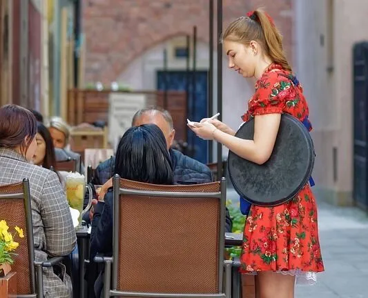 Medewerker bediening